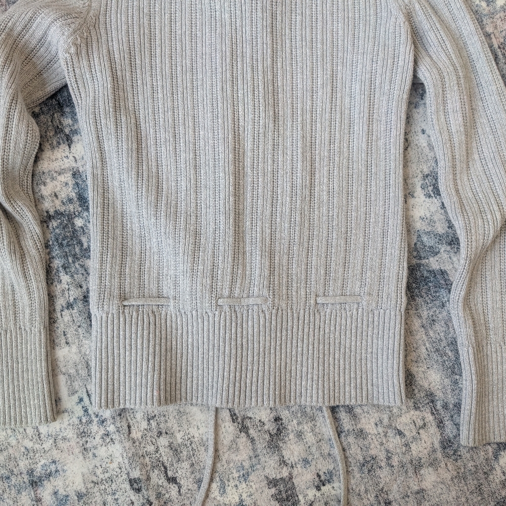 EUC L.O.G.G. Label Of Graded Goods H&M Gray Button Front Tie Waist Sweater Sz M - Picture 11 of 11